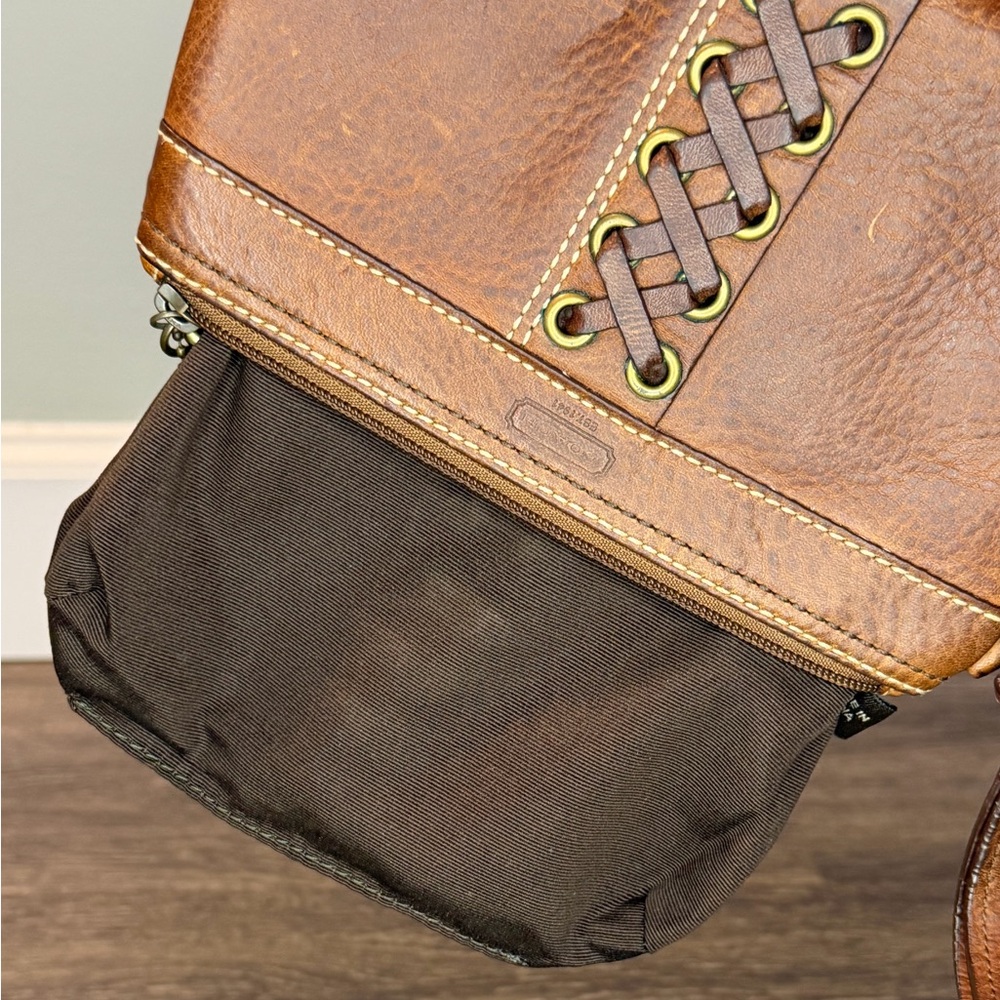Vintage Coach Corset Leather Wristlet - Picture 11 of 12